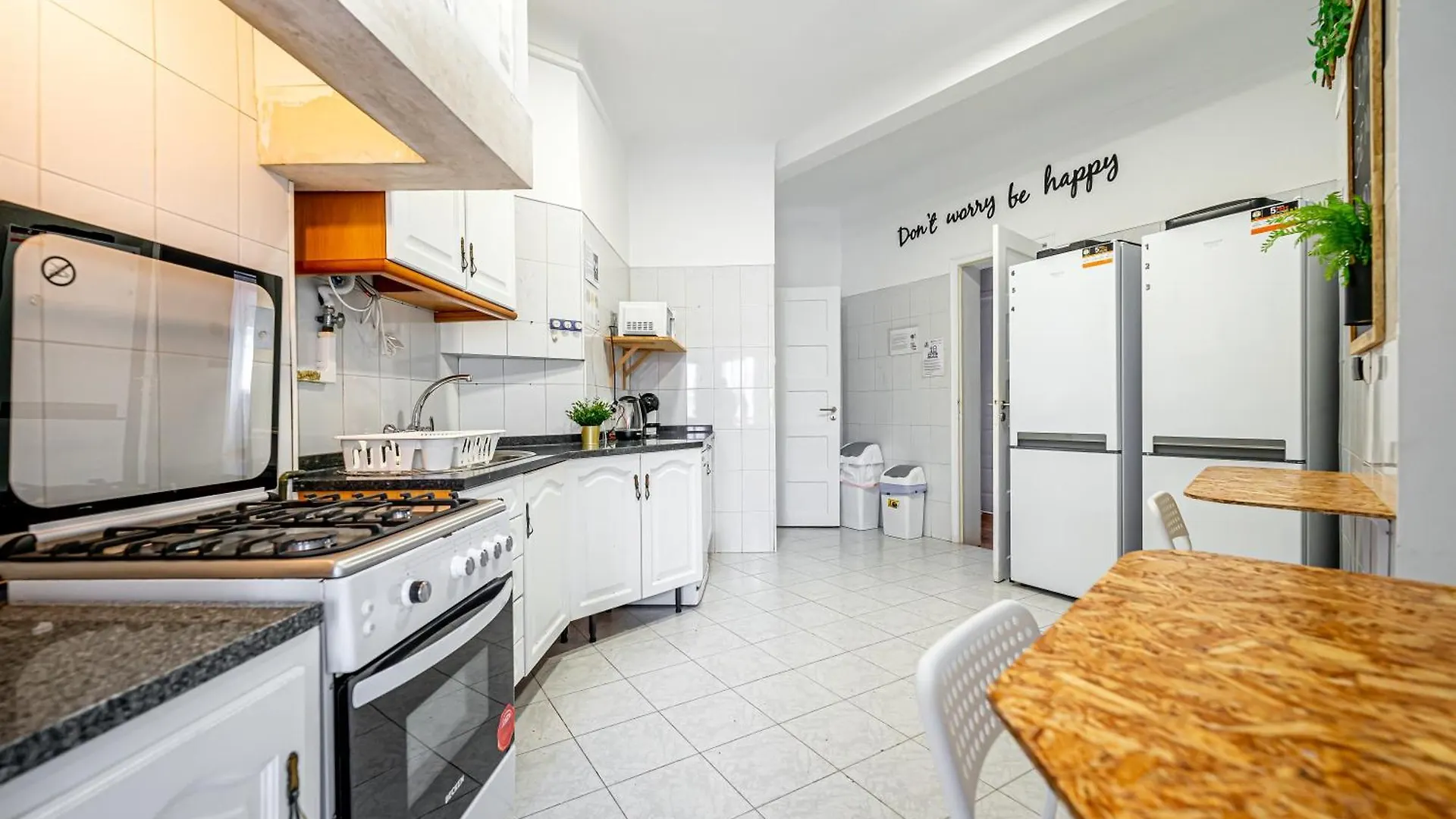 Affittacamere Hotel April Square By Lisbon With Sintra Amadora Portogallo