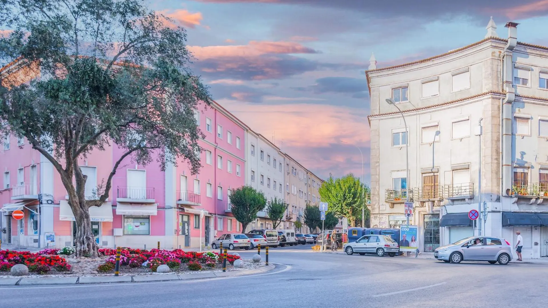 Affittacamere Hotel April Square By Lisbon With Sintra Amadora