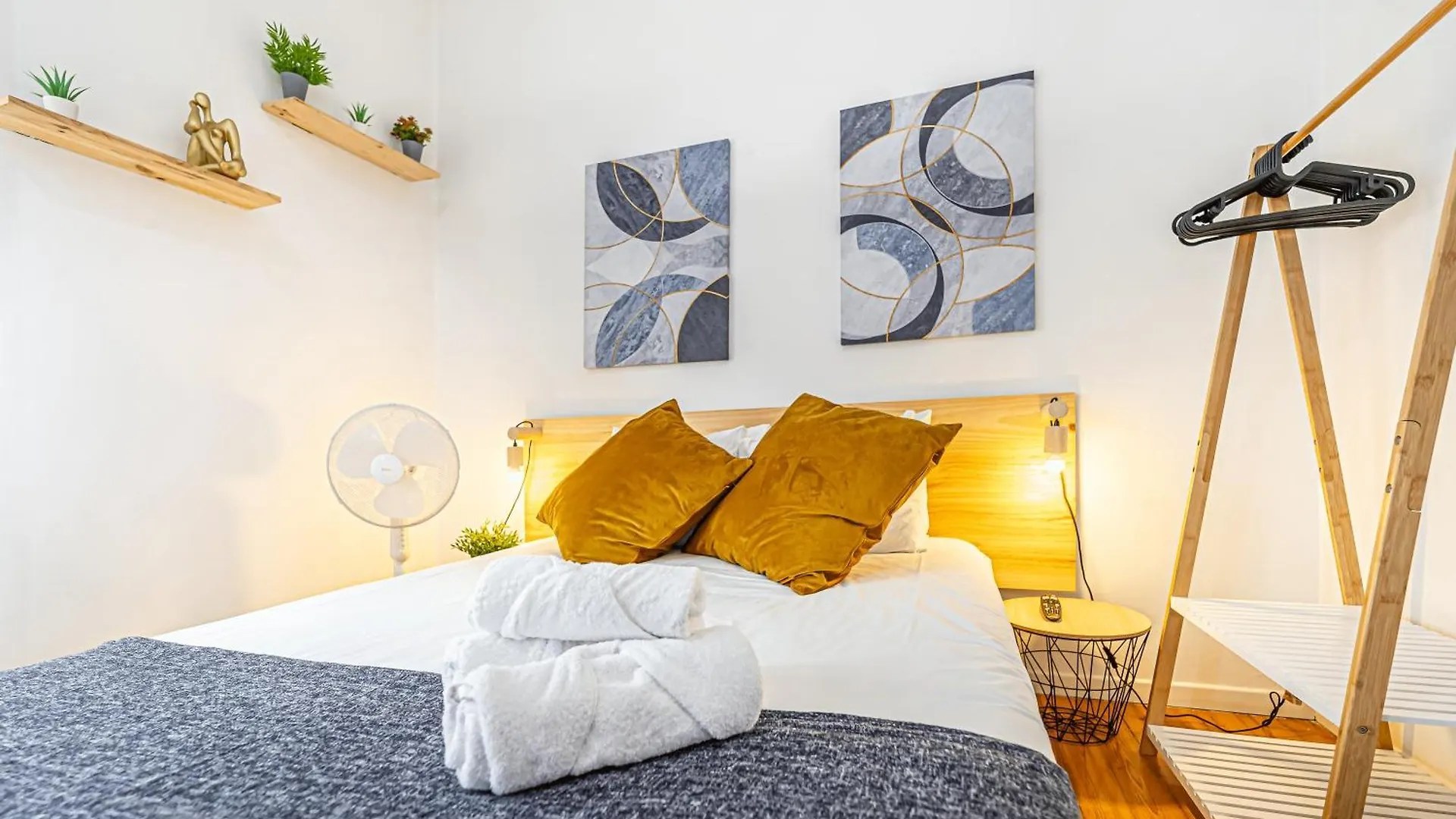 Hotel April Square By Lisbon With Sintra Amadora Affittacamere