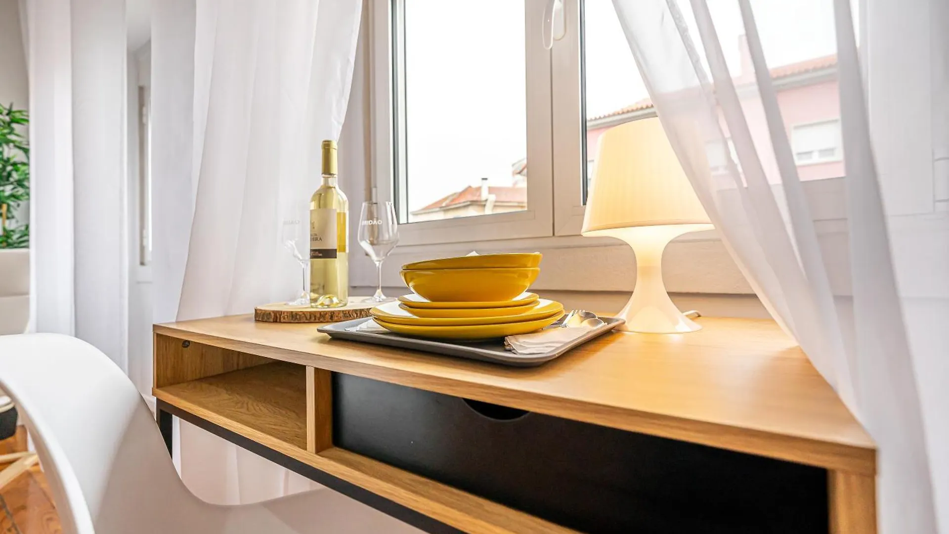 Affittacamere Hotel April Square By Lisbon With Sintra Amadora Portogallo