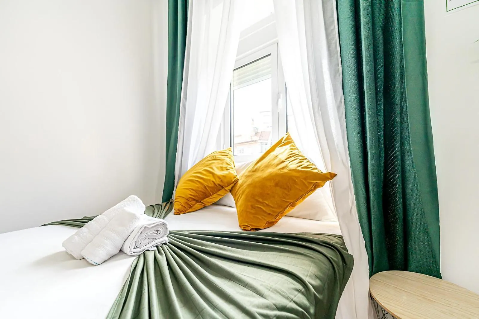 Hotel April Square By Lisbon With Sintra Amadora 0*,  Portogallo