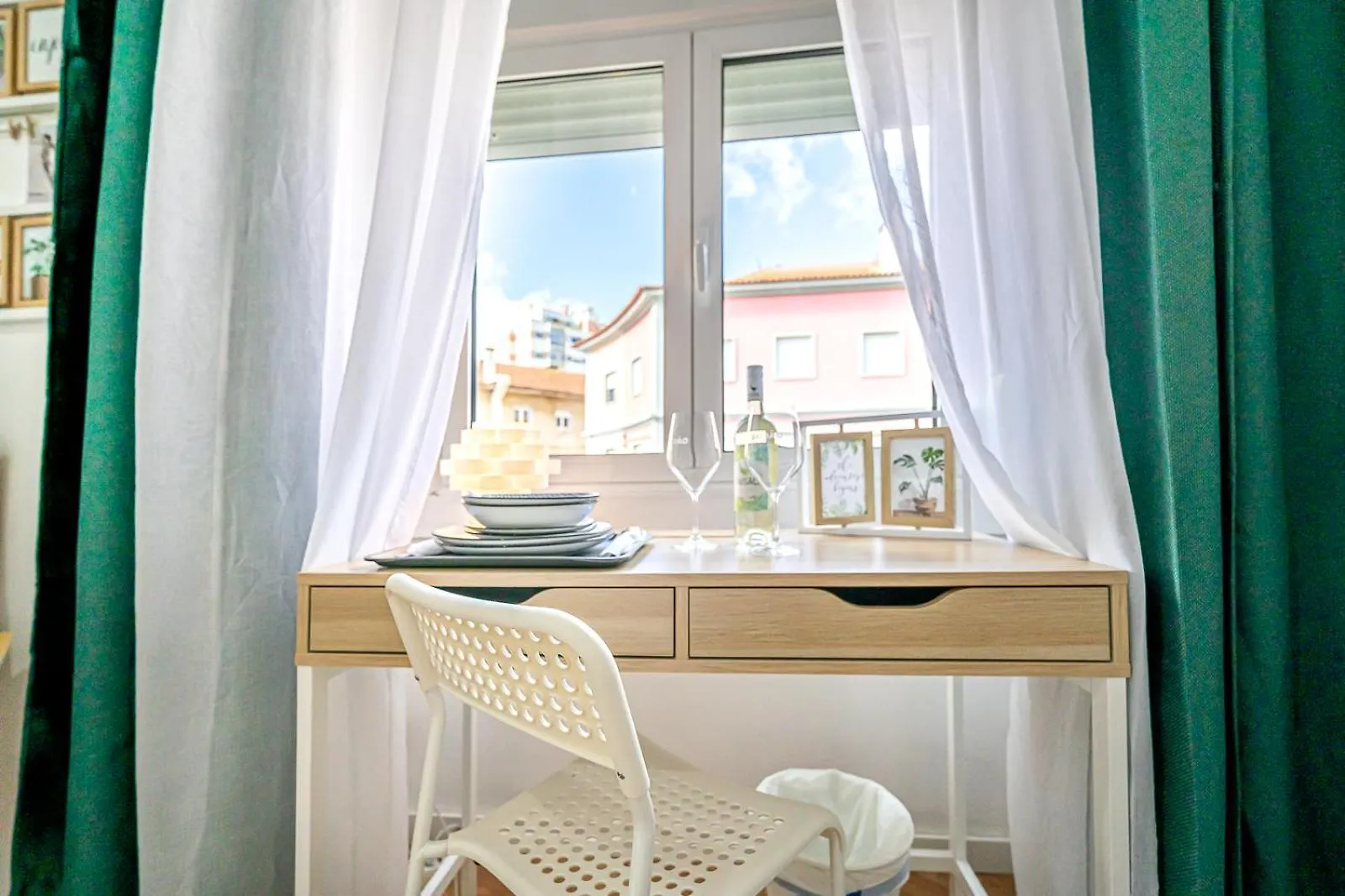 Hotel April Square By Lisbon With Sintra Amadora 0*,