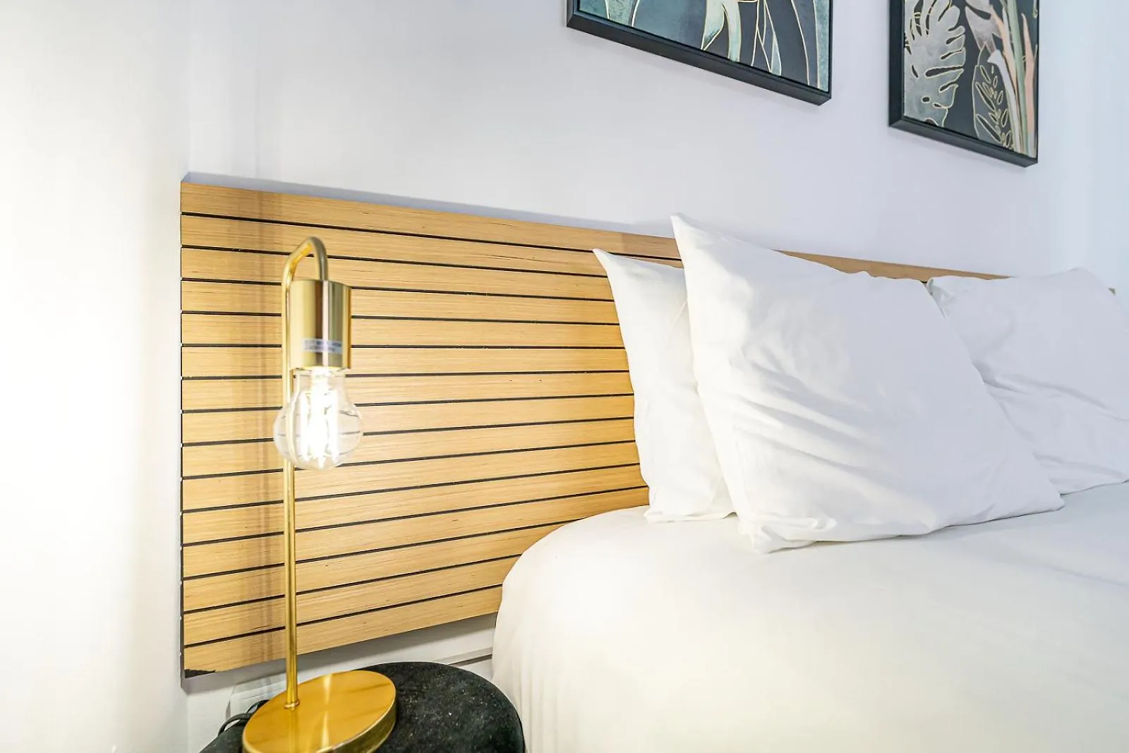 Affittacamere Hotel April Square By Lisbon With Sintra Amadora Portogallo