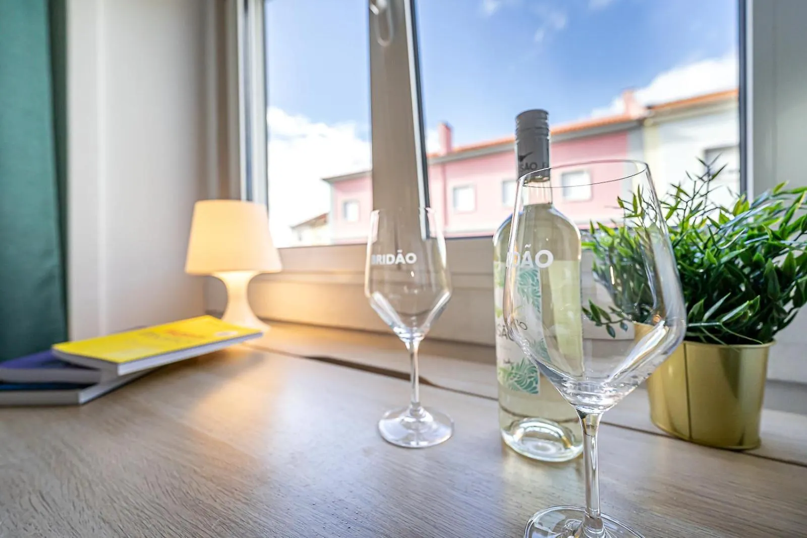 Hotel April Square By Lisbon With Sintra Amadora