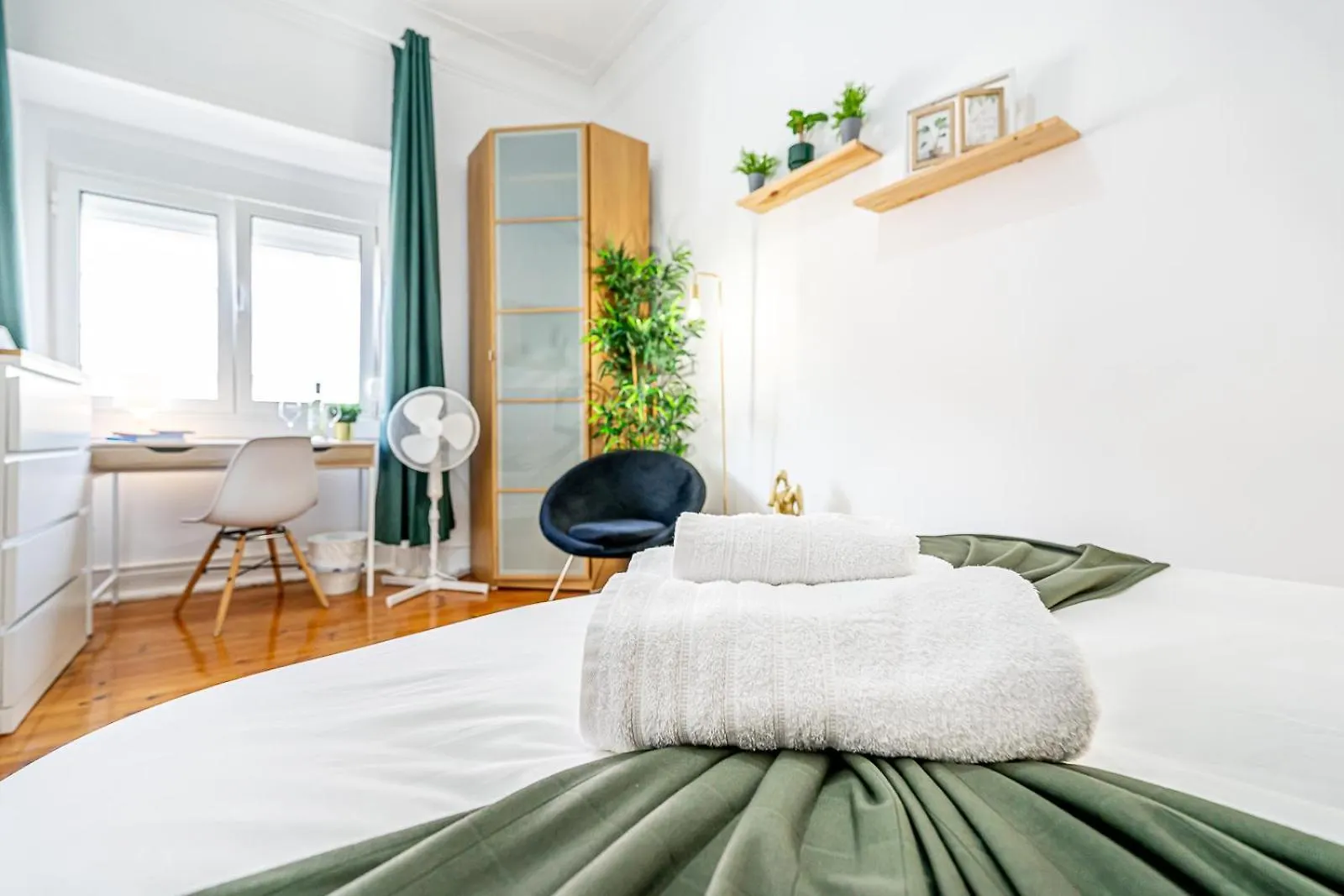 Hotel April Square By Lisbon With Sintra Amadora