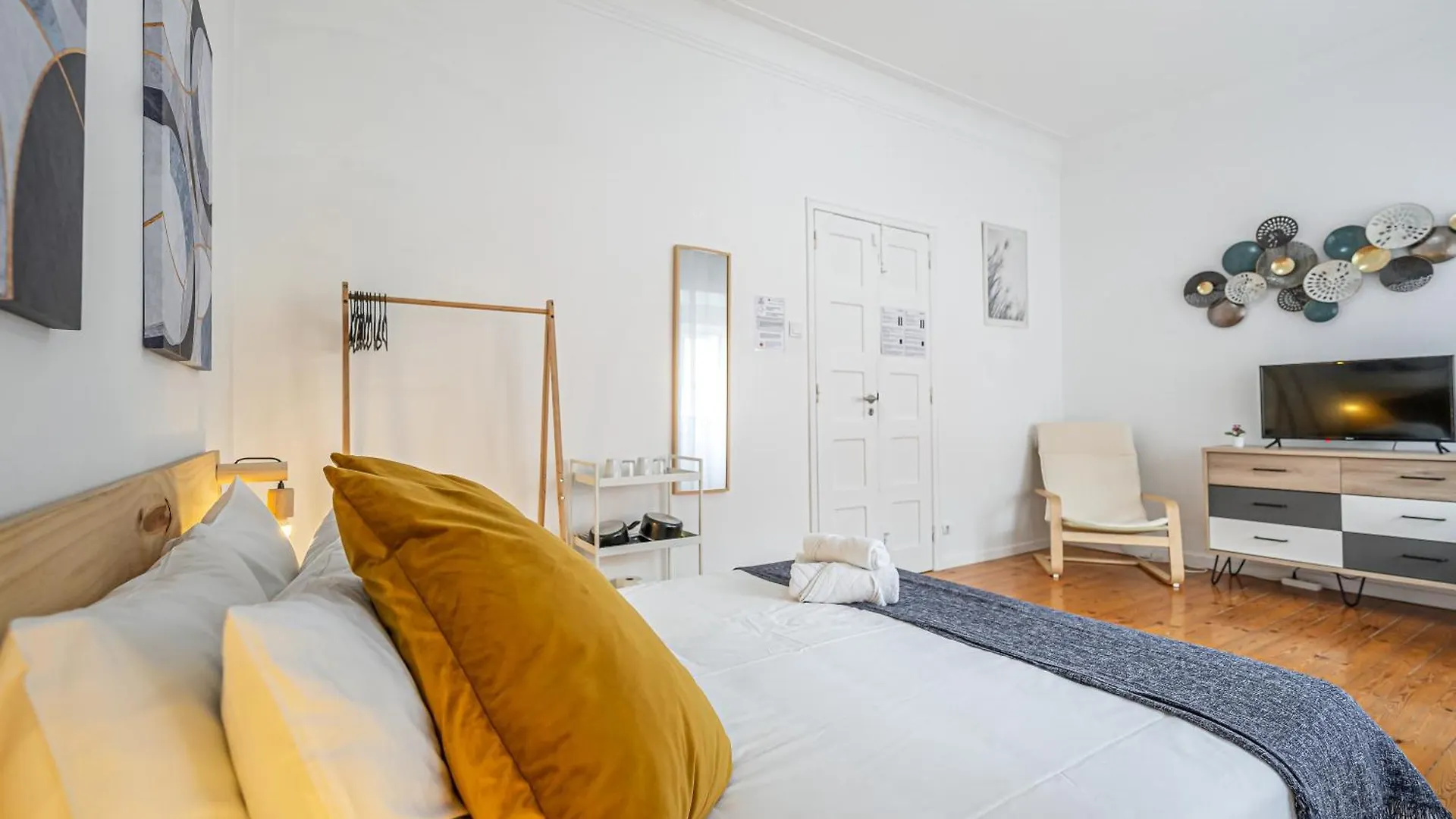 Hotel April Square By Lisbon With Sintra Amadora
