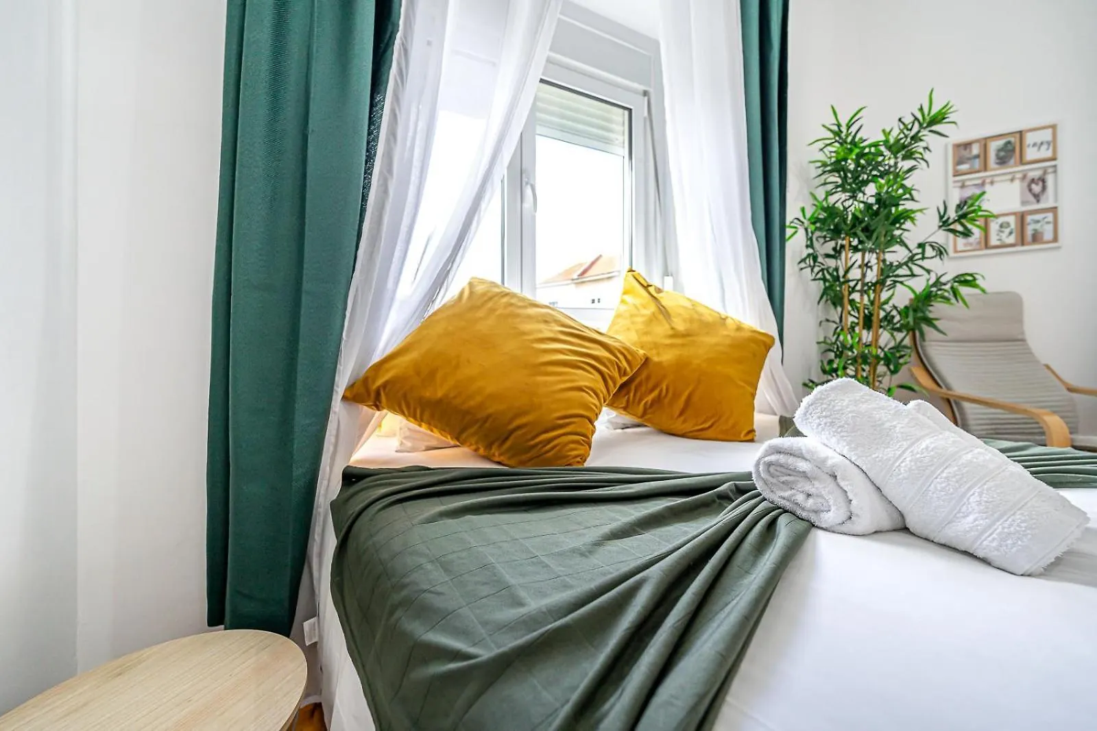 Hotel April Square By Lisbon With Sintra Amadora